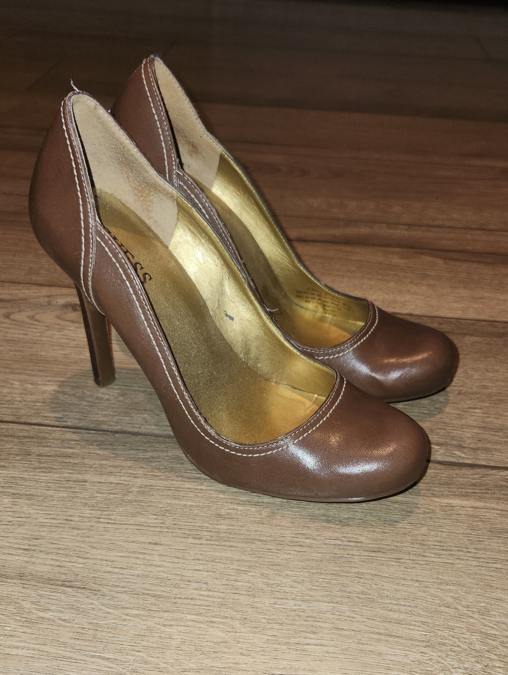 Guess High Heel Pumps Size 7